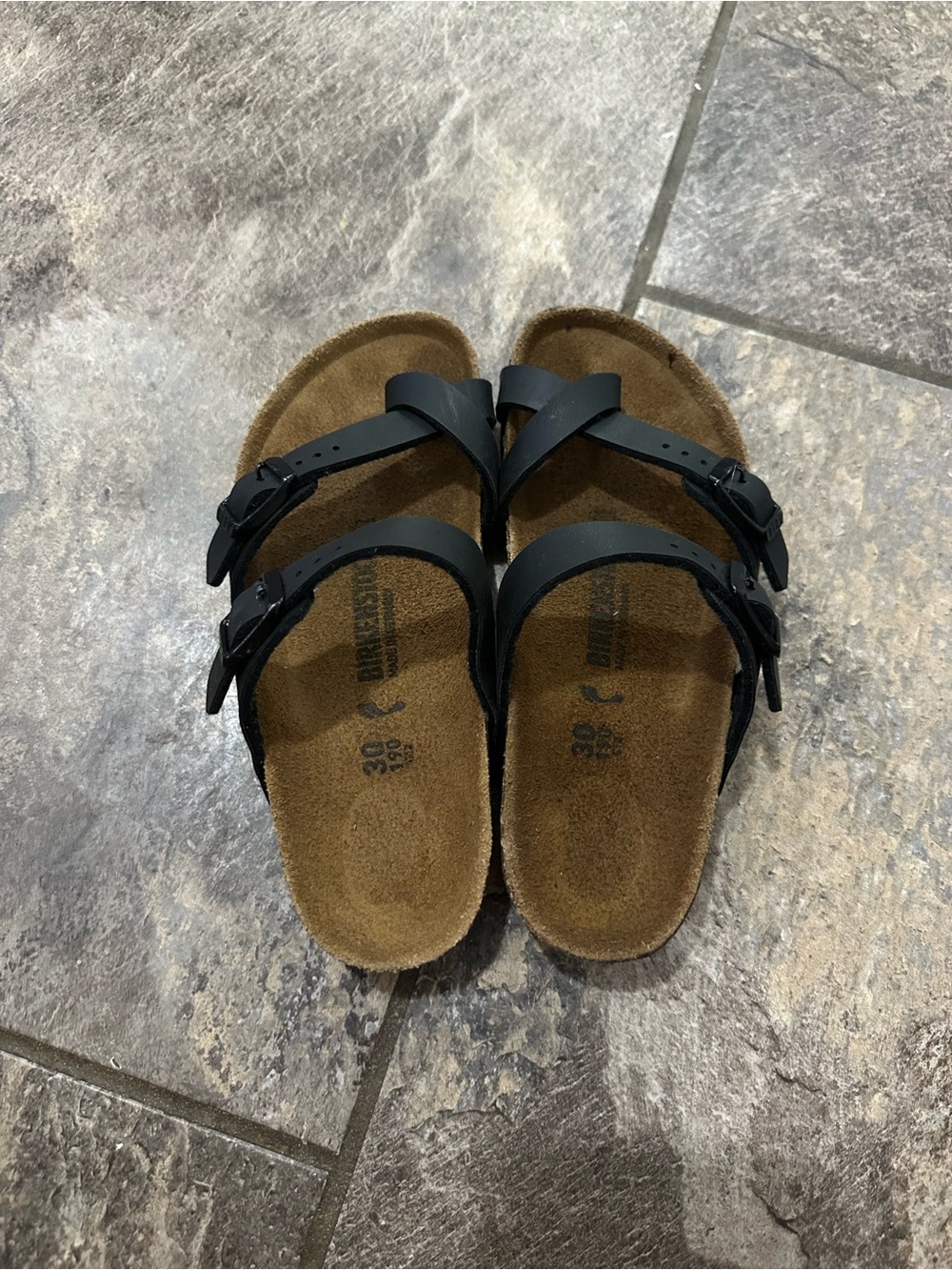 Like New Kid’s Mayari Birkenstock Sandals size 30 (Kid’s 12)